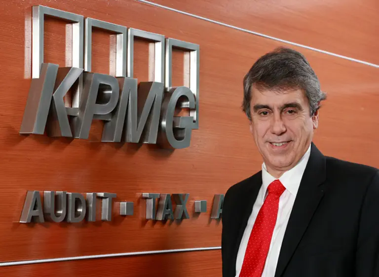 Cambios en KPMG: De Lellis reemplaza a Schuster como número uno
