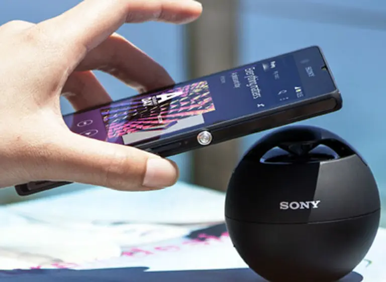 Tecnológicas se disputan los oí­dos de los usuarios de la música portátil