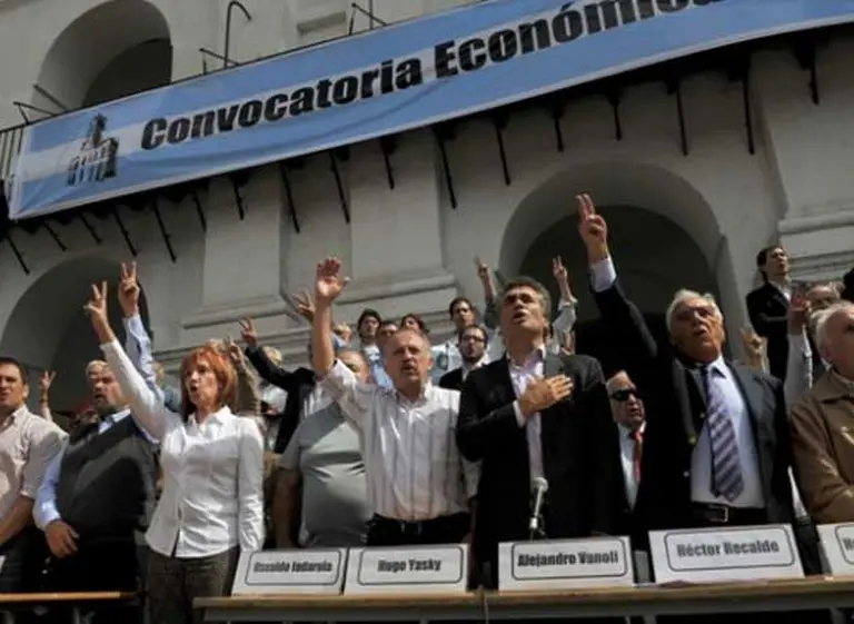 Organizan para hoy un "Cabildo Abierto" contra los fondos buitres