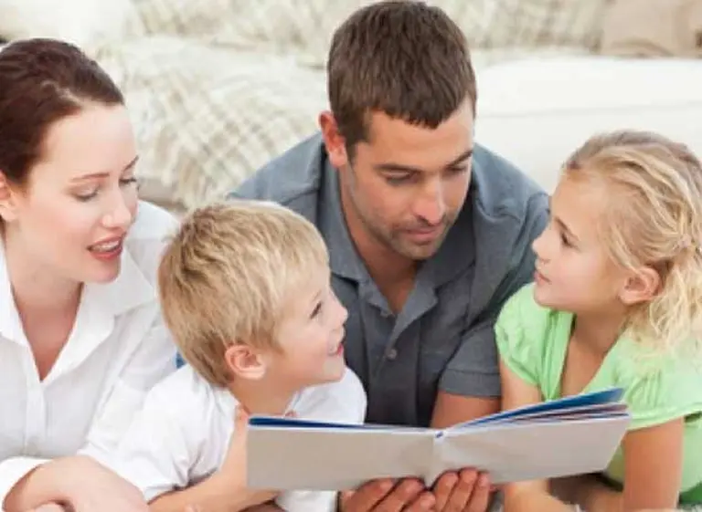 Fin de la patria potestad, ambos padres son responsables por igual del cuidado de sus hijos