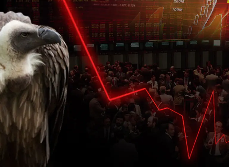 Los buitres y su nueva presa: se "alimentaron" con bonos griegos y sobrevuelan Atenas