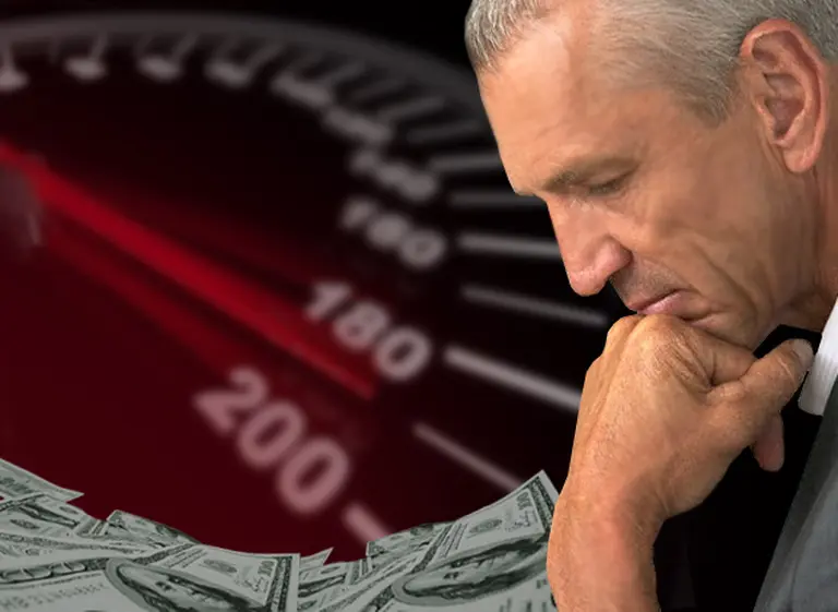 El juez Griesa "no afloja", las agencias bajan la nota y se disparan seguros antidefault