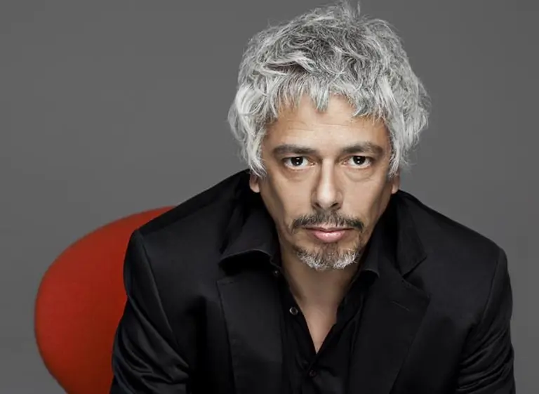 La pesadilla que vivió Bobby Flores: entraron a su casa, ataron a su familia y arrasaron con todo