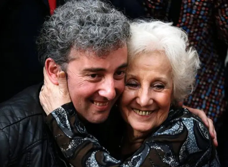 Habló el nieto de Estela de Carlotto: "Me siento cómodo con la verdad que me toca"