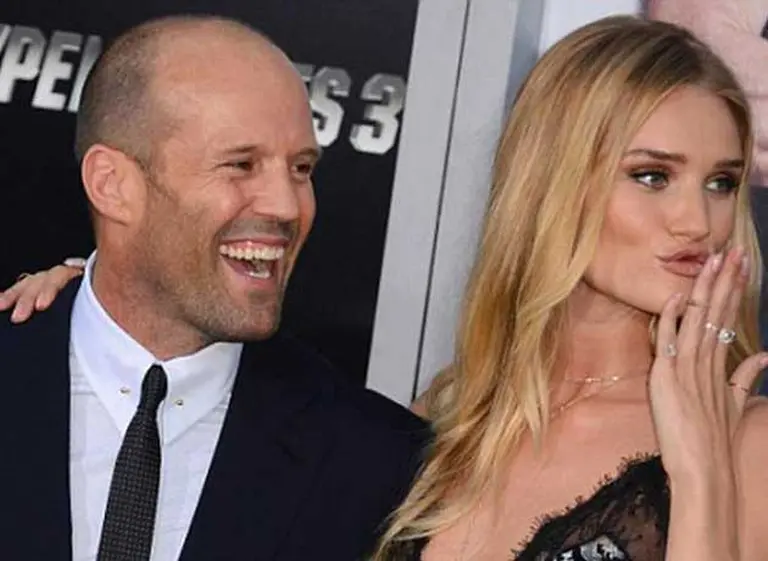 Quién es la novia de Jason Statham, la mujer que se llevó todas las miradas en el estreno de "The Expendables 3"