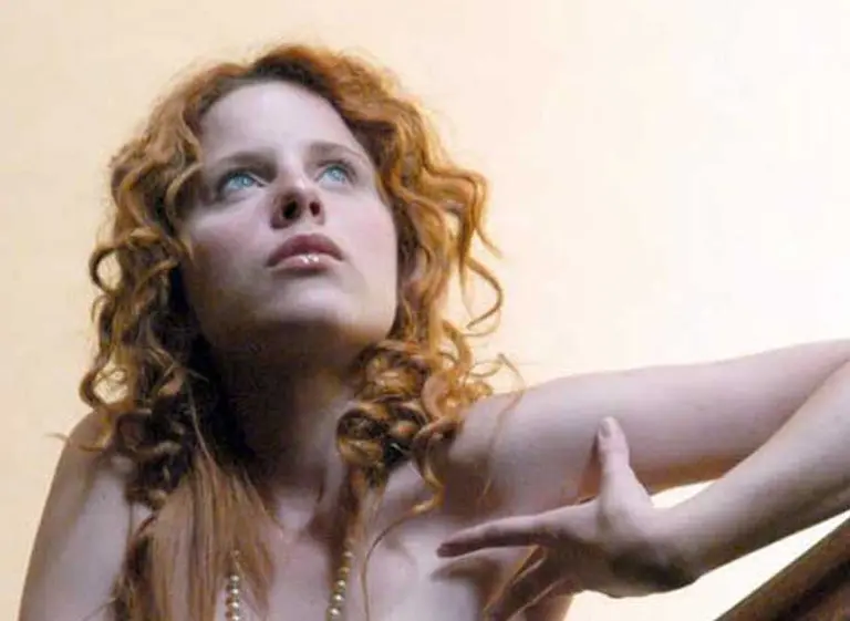 Agustina Kämpfer y un desnudo que causa revuelo en las redes sociales