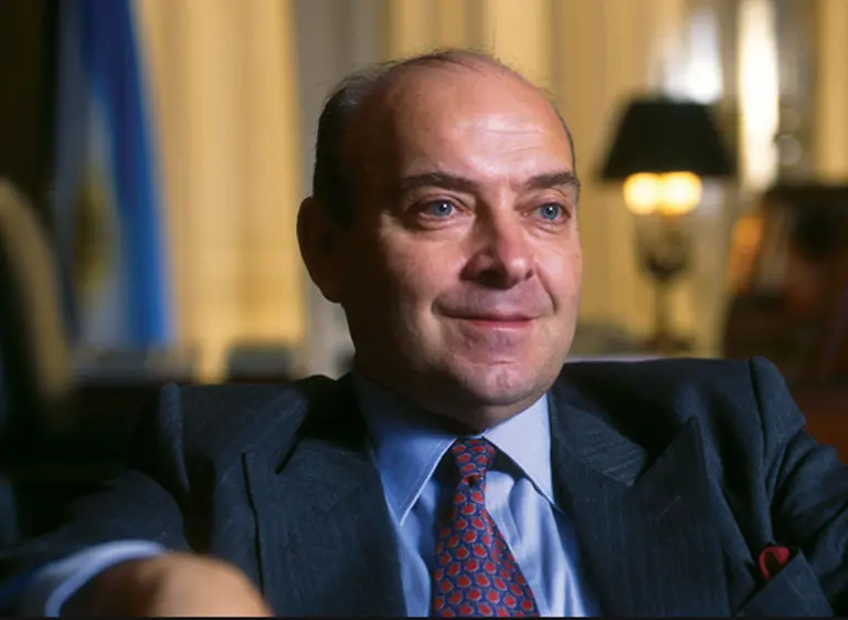Domingo Cavallo: "El megacanje era la única forma de evitar el default"