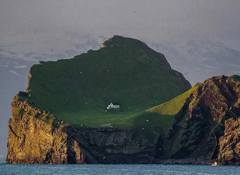 ¿Cómo es la casa más aislada y enigmática?