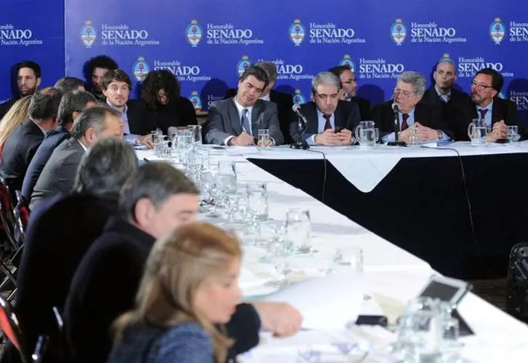 Avanza el control a empresas: el oficialismo hizo cambios a Ley de Abastecimiento y logró dictamen