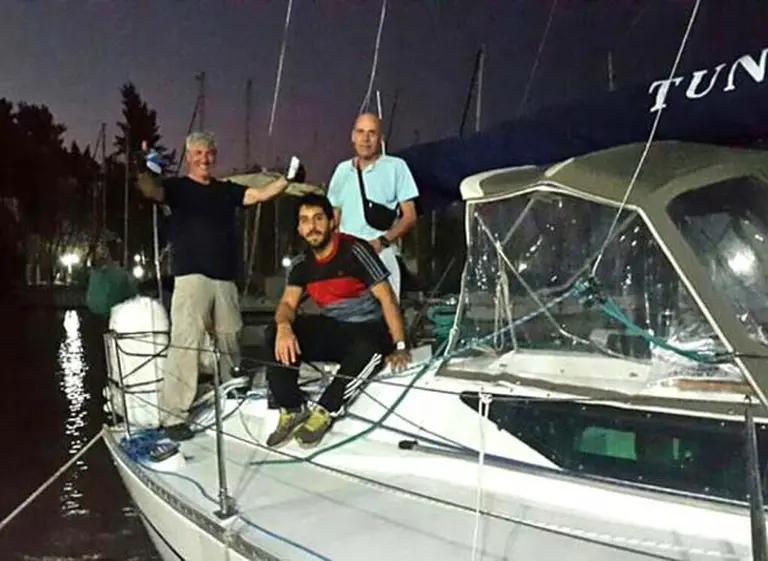 Intensifican la búsqueda de los argentinos que llevan tres dí­as a la deriva en Brasil