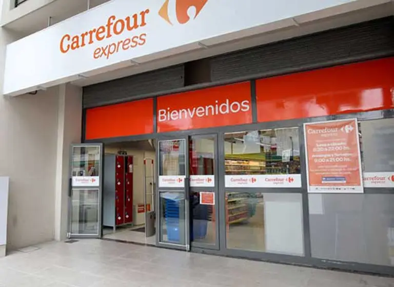 En un clima de tensión, el brazo financiero de Carrefour colocó $250 M