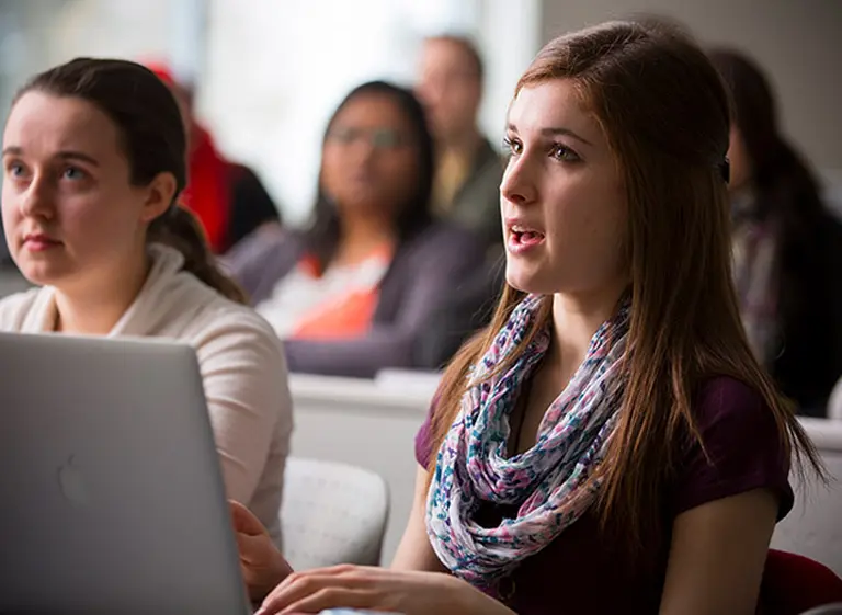 Los hombres con tí­tulo de MBA ganan un 15% más que sus compañeras mujeres