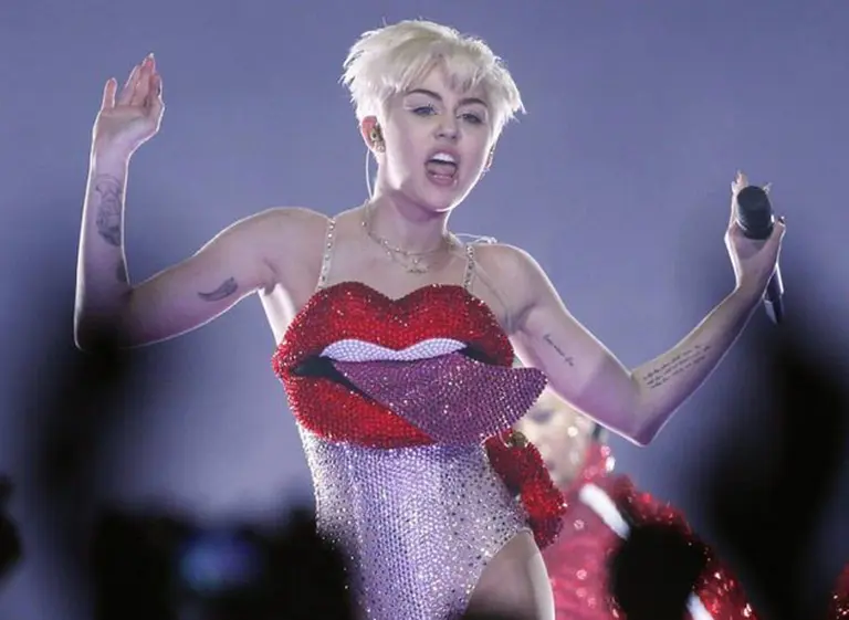 Miley Cyrus regresa a la Argentina y ya tiene preparada su lista de extravagantes pedidos
