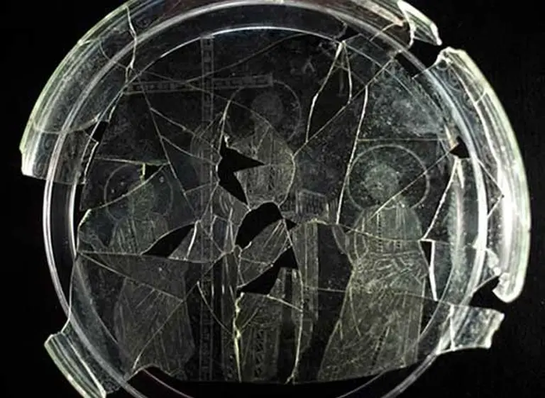 Encuentran una imagen de Cristo sin barba del siglo IV en España