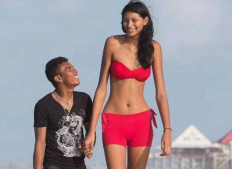 Conozca a Elisany, la modelo más alta del mundo