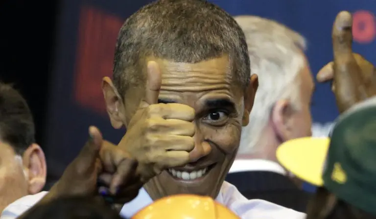 La broma de Barack Obama: "No soy más divertido, es que la hierba es legal aquí­"