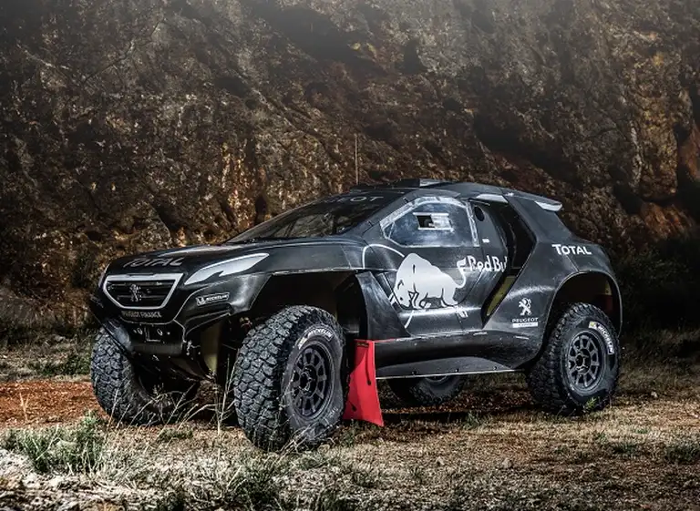 Peugeot lanza una promo para llevar a clientes del service "Rapide" al Dakar