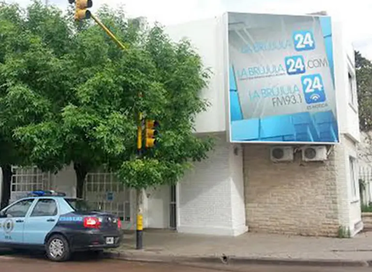 Procesan a periodista por no revelar fuentes en caso vinculado a Lázaro Báez