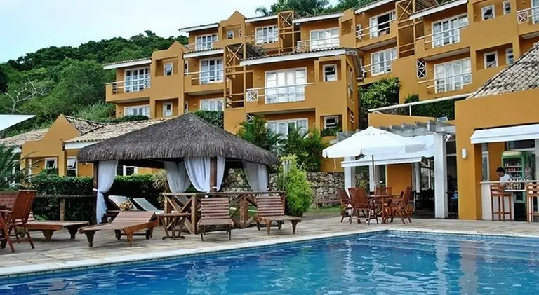 Dos funcionarios de Aduana no declararon una posada en Buzios de u$s7,5 millones