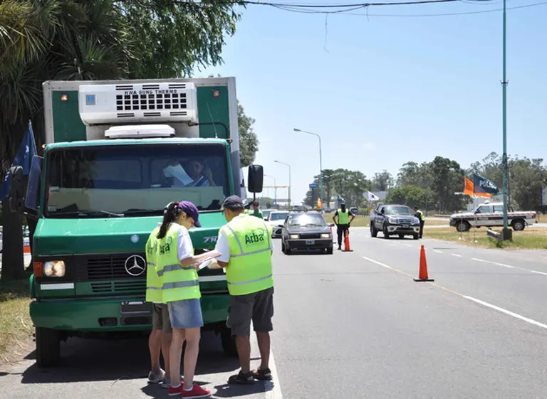ARBA realiza un control simultáneo de cargas en rutas bonaerense