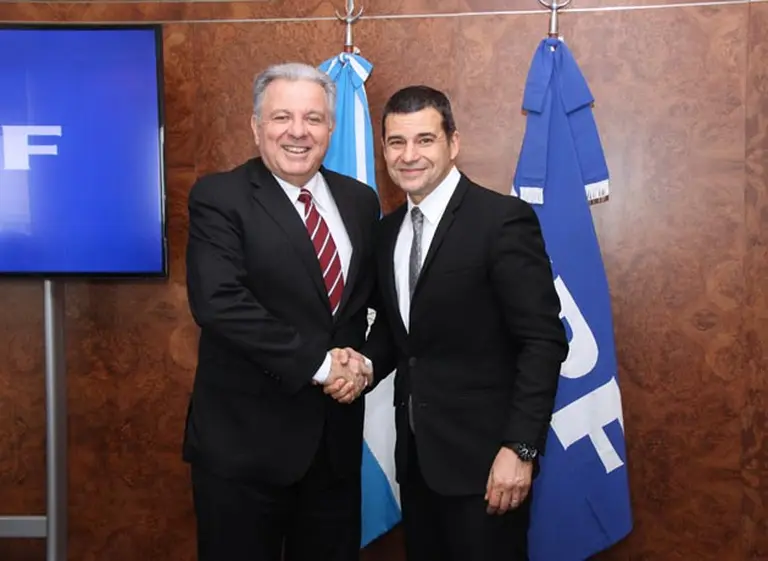 La UBA e YPF lanzarán una carrera de Ingenierí­a en Petróleo