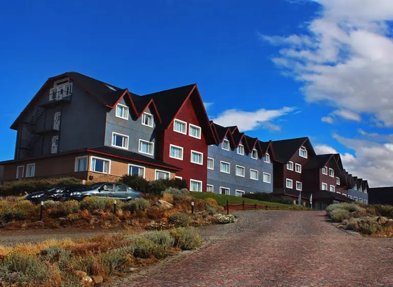 A una semana del allanamiento Hotesur no entregó aún sus balances