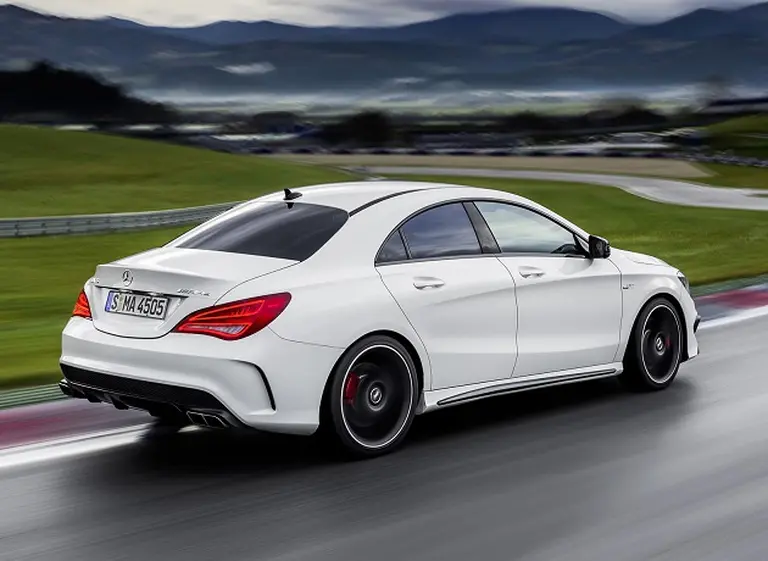 Mercedes-Benz Argentina lanza al mercado los nuevos A 45 AMG y CLA 45 AMG