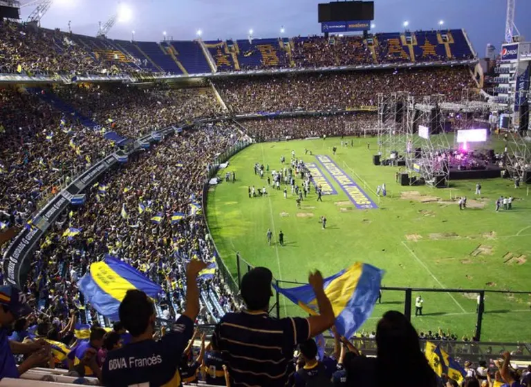 En la Bombonera, la fiesta se convirtió en reclamo contra Daniel Angelici