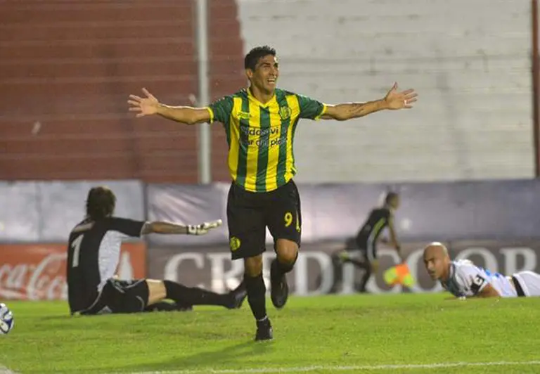 Fiesta en Mar del Plata: Aldosivi llegó a Primera