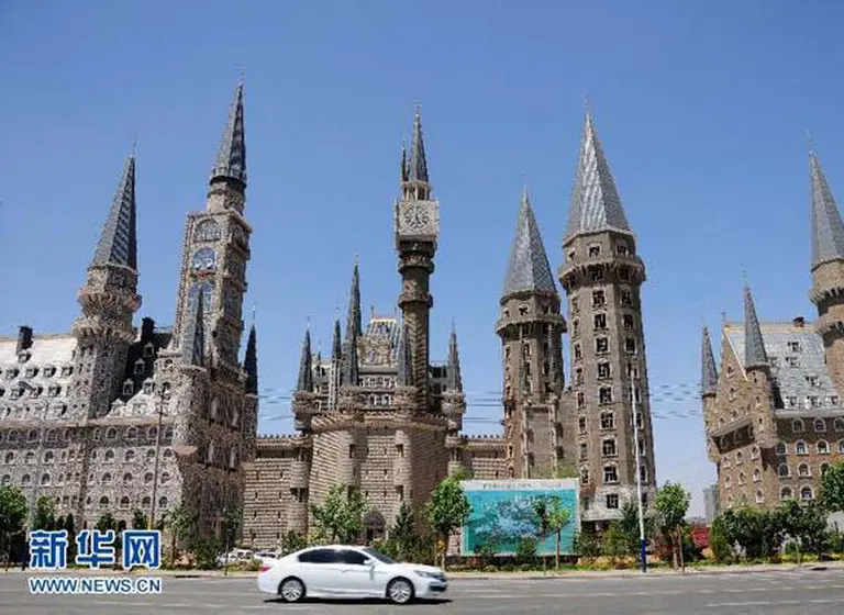 China construyó una universidad similar a la escuela de Harry Potter