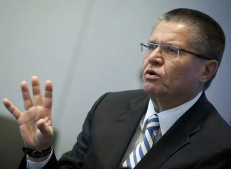 El gobierno ruso asegura que no analiza instalar un cepo o "corralito"