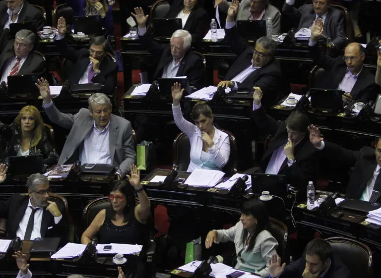 Con respaldo opositor, el oficialismo se prepara para dar media sanción a la estatización de trenes