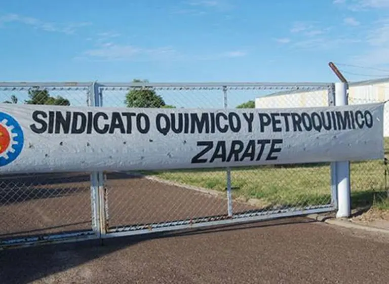 El conflicto de petroquí­micos en el Polo Zárate-Campana cumple una semana y hay problemas de abastecimiento