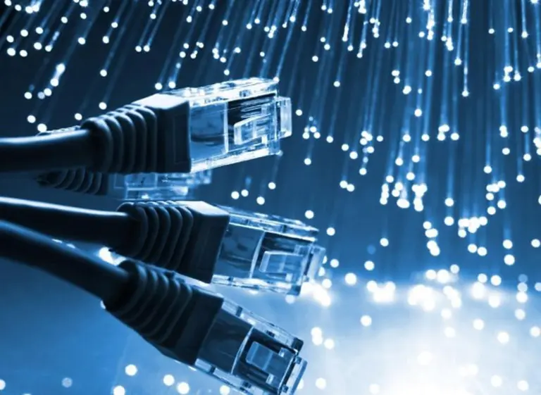 Entre el reclamo por más espectro, la Ley Telco se acerca al dictamen