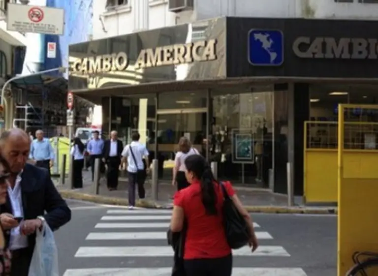 El Banco Central le quitó la licencia para operar a la casa de cambio América