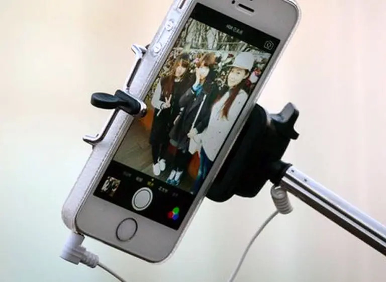 ¿Qué modelo de "palo-selfie" conviene elegir al momento de viajar?