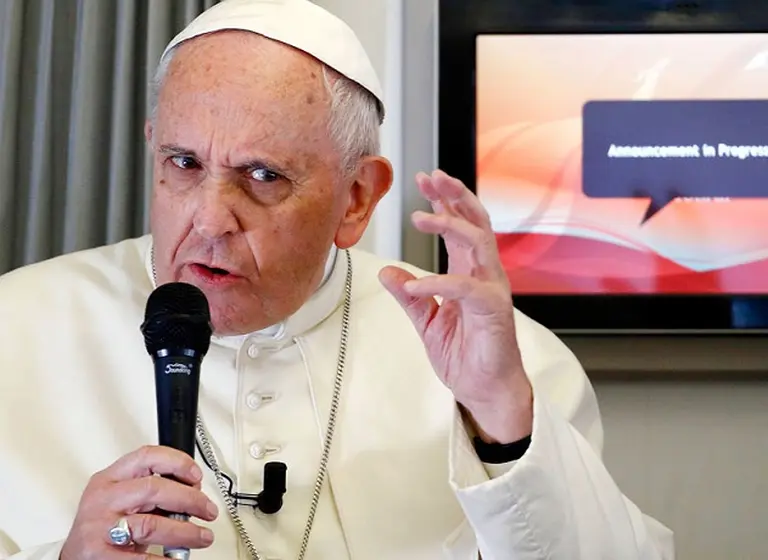 Para el papa Francisco pagar sueldos en negro es "un pecado graví­simo"