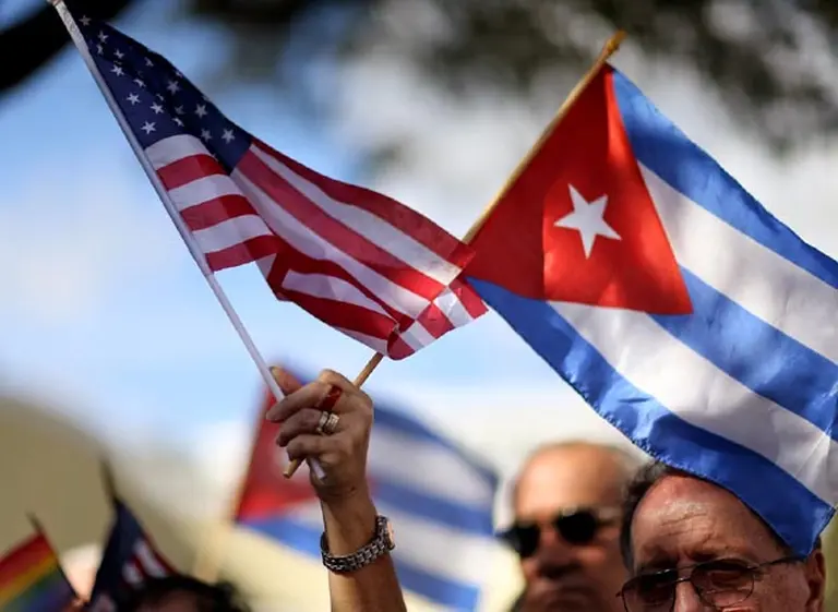Cuba y EE.UU. firman primer acuerdo de roaming directo entre ambos paí­ses