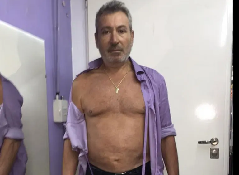 Motochorros asaltaron a Daniel Vila en la puerta de América