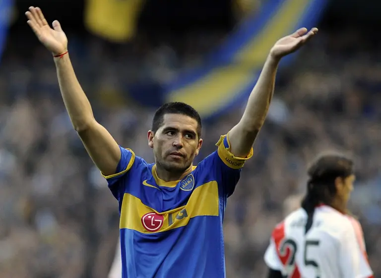 Riquelme colgó los botines: "He tomado la decisión de no jugar más al fútbol"