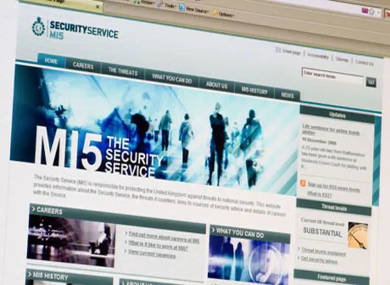 ¿Quiere ser un agente de Inteligencia? El Reino Unido abre convocatoria en la web