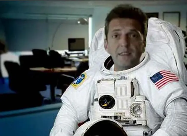 Las mejores bromas sobre los spots de Sergio Massa