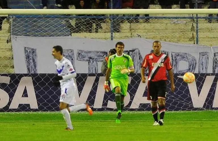 River perdió sin merecerlo ante San José en la altura de Bolivia