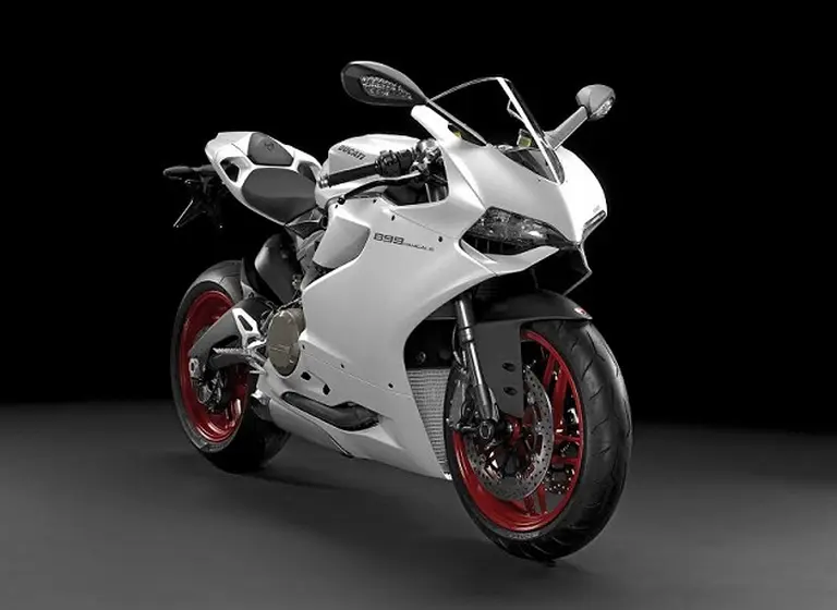 Ducati sigue ampliando la oferta en la Argentina y suma la 899 Panigale