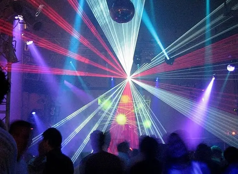 Renuevan las concesiones de boliches y restaurantes de la Costanera Norte