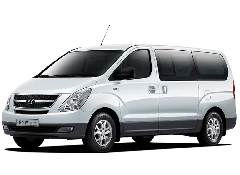 Hyundai suma la van multipropósito H1 en versión naftera