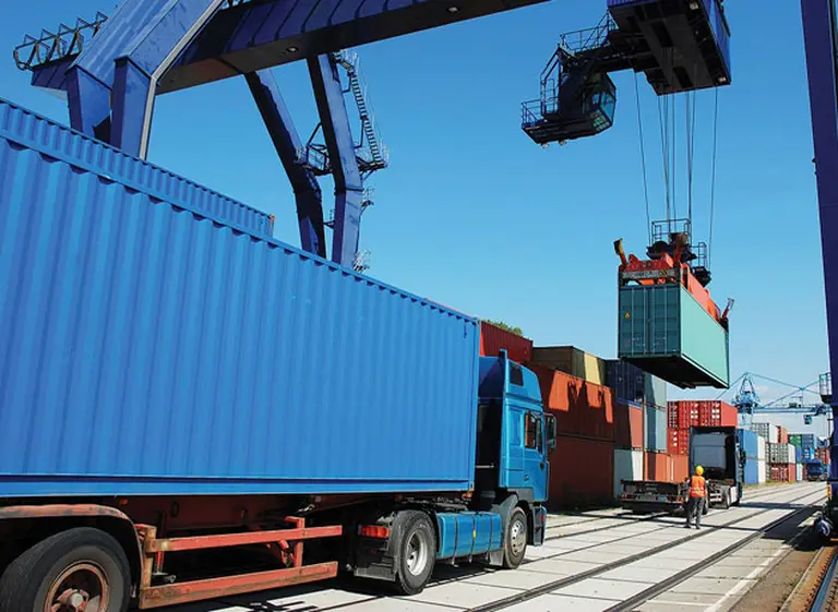 Inversores uruguayos se interesan en gestionar dos puertos de la Argentina