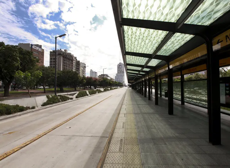 El paro nacional se siente con fuerza en las calles: no funcionan colectivos, subtes ni trenes