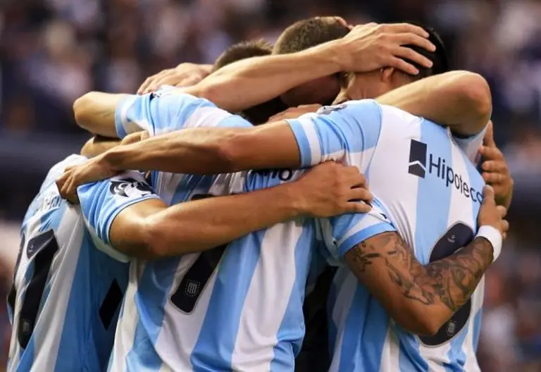 Sin jugar, Racing se clasificó a los octavos de final de la Copa Libertadores