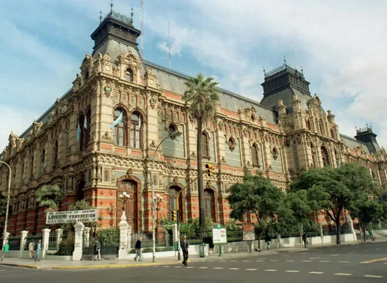 La Argentina deberá pagar u$s405 M, tras perder juicio de Aguas Argentinas